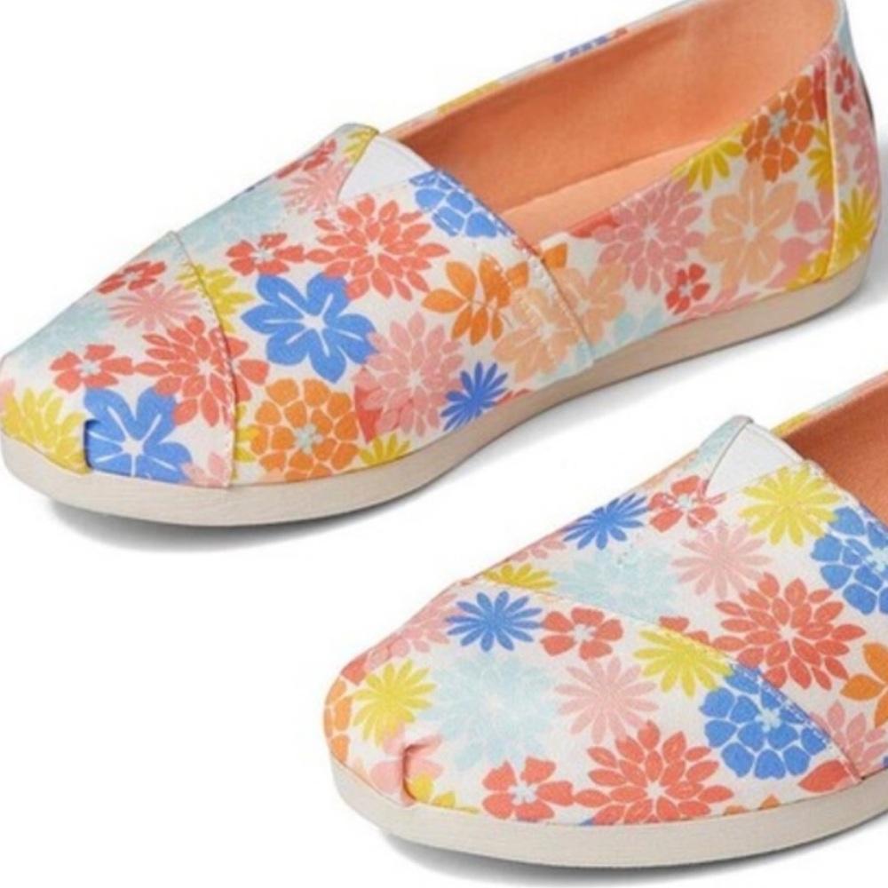 TOMS Alpargata Natural Wildflowers Print Slip On Flats Size 9 NWT ✨